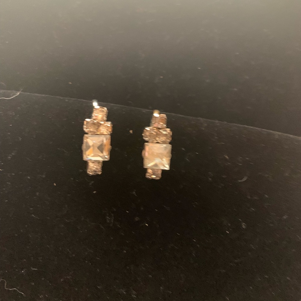 Dainty clear stone clip on earrings (1602)